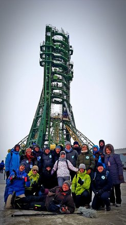Das Icarus-Team vor der Startrampe in Baikonur.