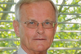 Hartmut Wekerle erhält die Ehrendoktorwürde der Universität Hamburg